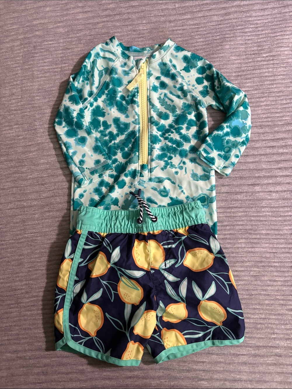 Cat & Jack Toddler Blue Green Tie-Dye Rashguard bathingsuit with matching shorts